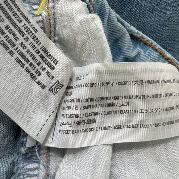 Abercrombie Jean Shorts. The 90’s Relaxed Cut Off High Rise.  Women’s size 28. - Picture 6 of 6